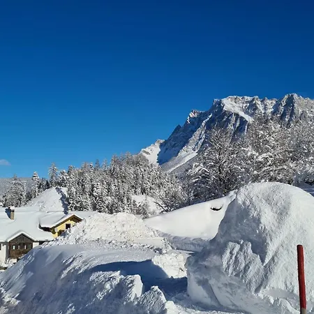 Apart-alpenglueck ببيرفيير
