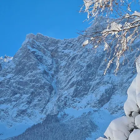 Apart-alpenglueck شقة